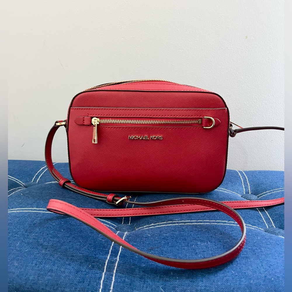 Michael Kors Jet Set Saffiano leather crossbody